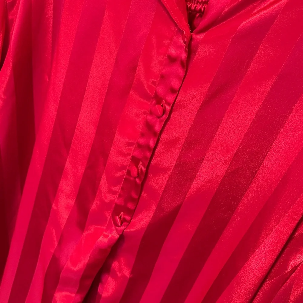 Vintage Victoria's Secret 90s Gold Label Red Satin Sleepwear Pajamas / Size L